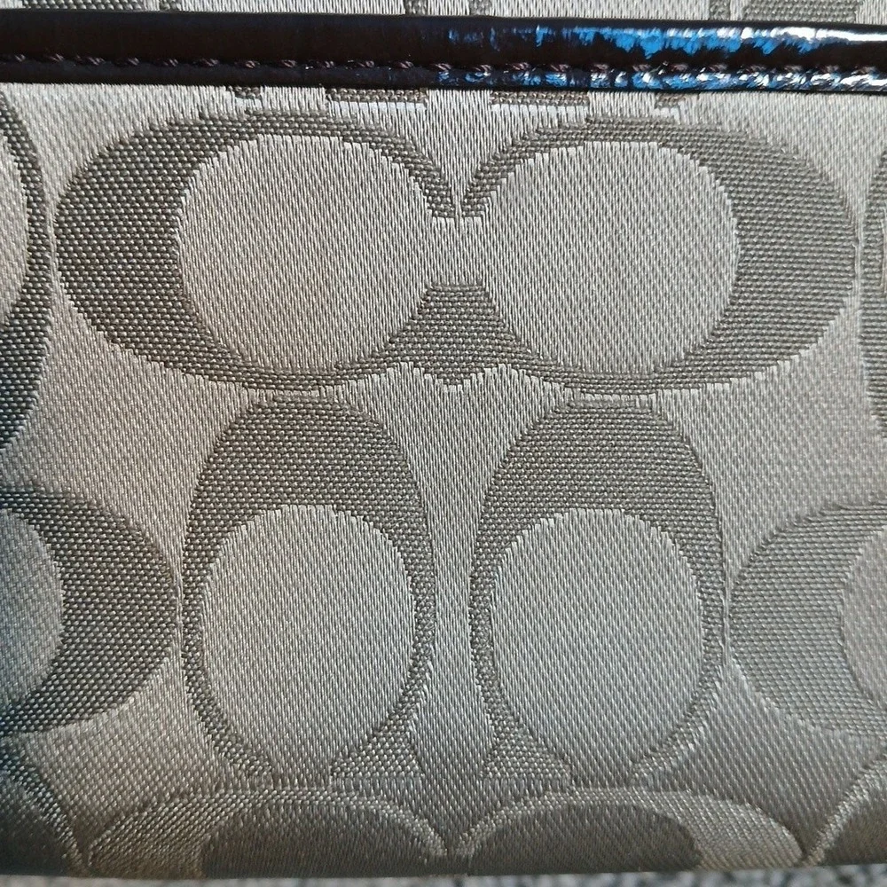 Coach Signature C Wristlet Khaki Tan Cloth Brown Patent Leather Silver No Cracks